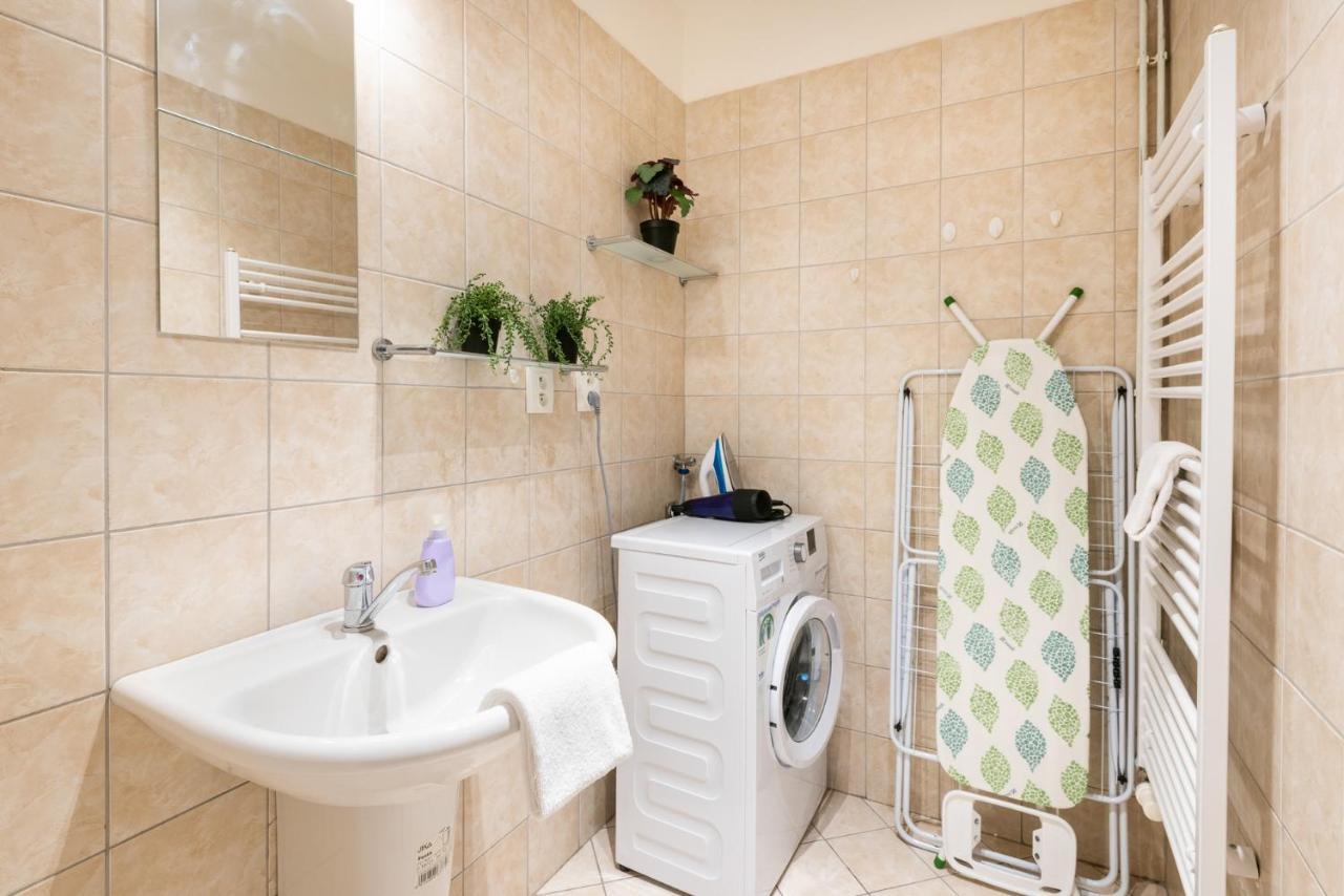 Gorazdova Apartments Prague Luaran gambar